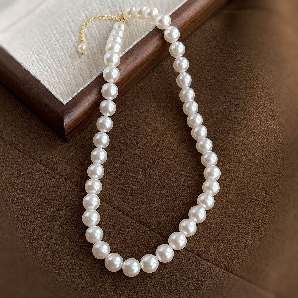 White Pearl Necklace